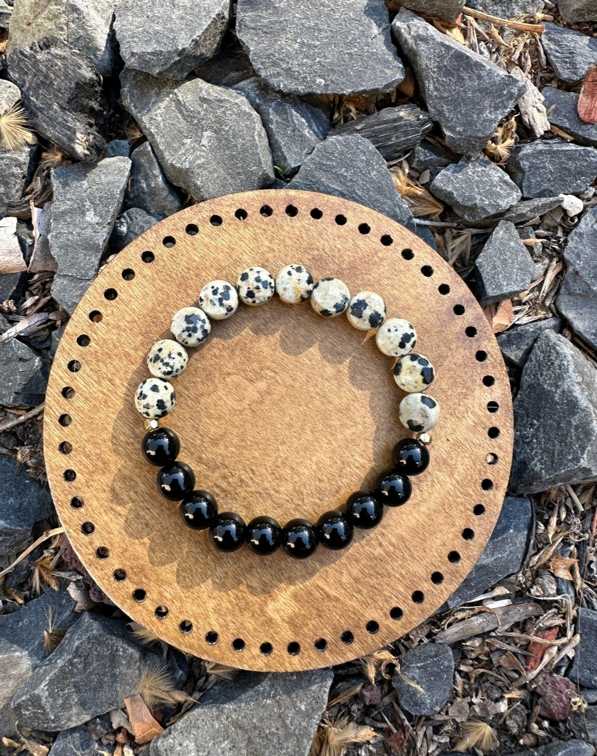 سوار من العقيق الأسود الدلماسي