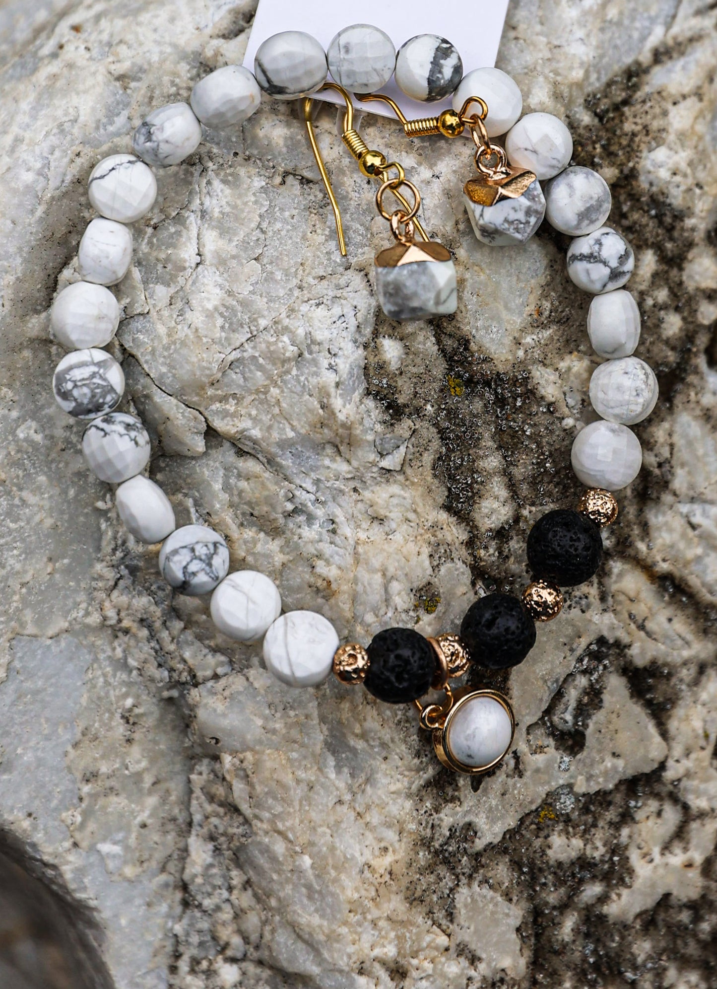 Howlite-Lava Blacelet w/charm + Howlite Earrings