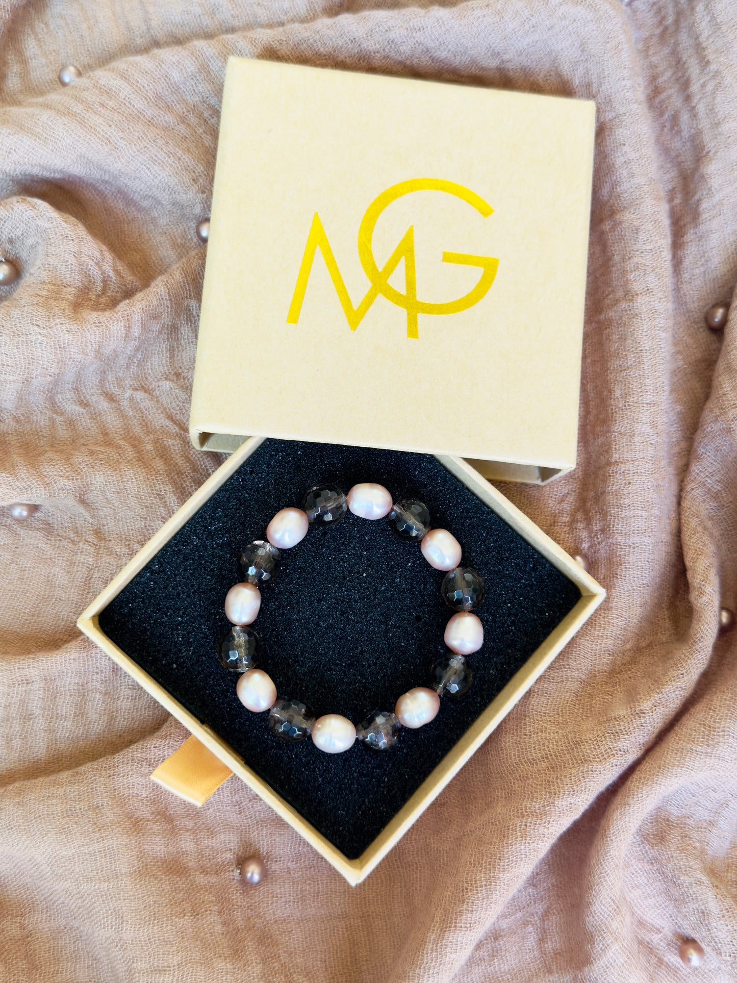 Freshwater Pearl - Smokey Quartz Bracelet