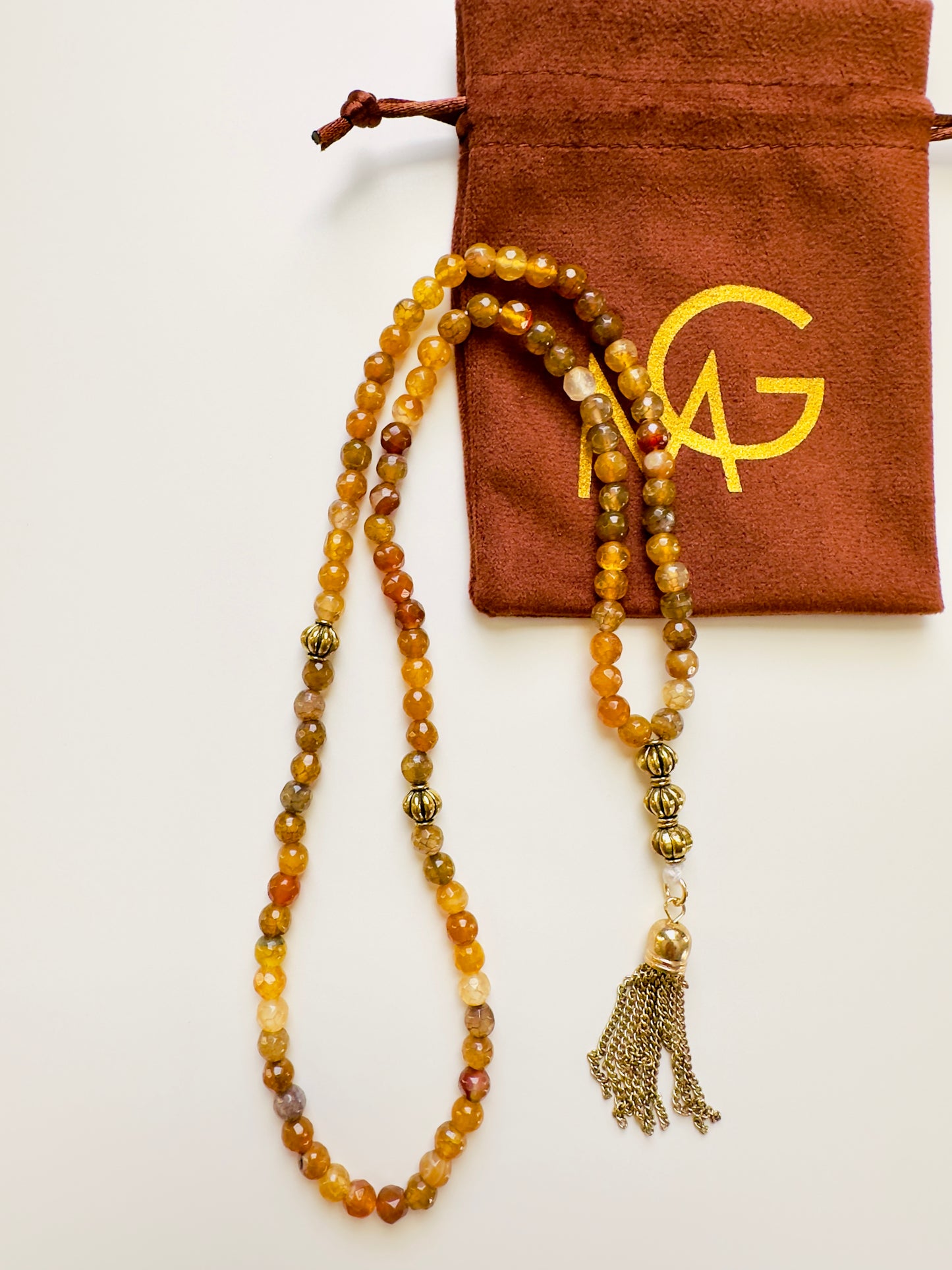 مسبحة صلاة تصميم نسائي من حجر العقيق الاصفر المترش حجم ٦ ملم