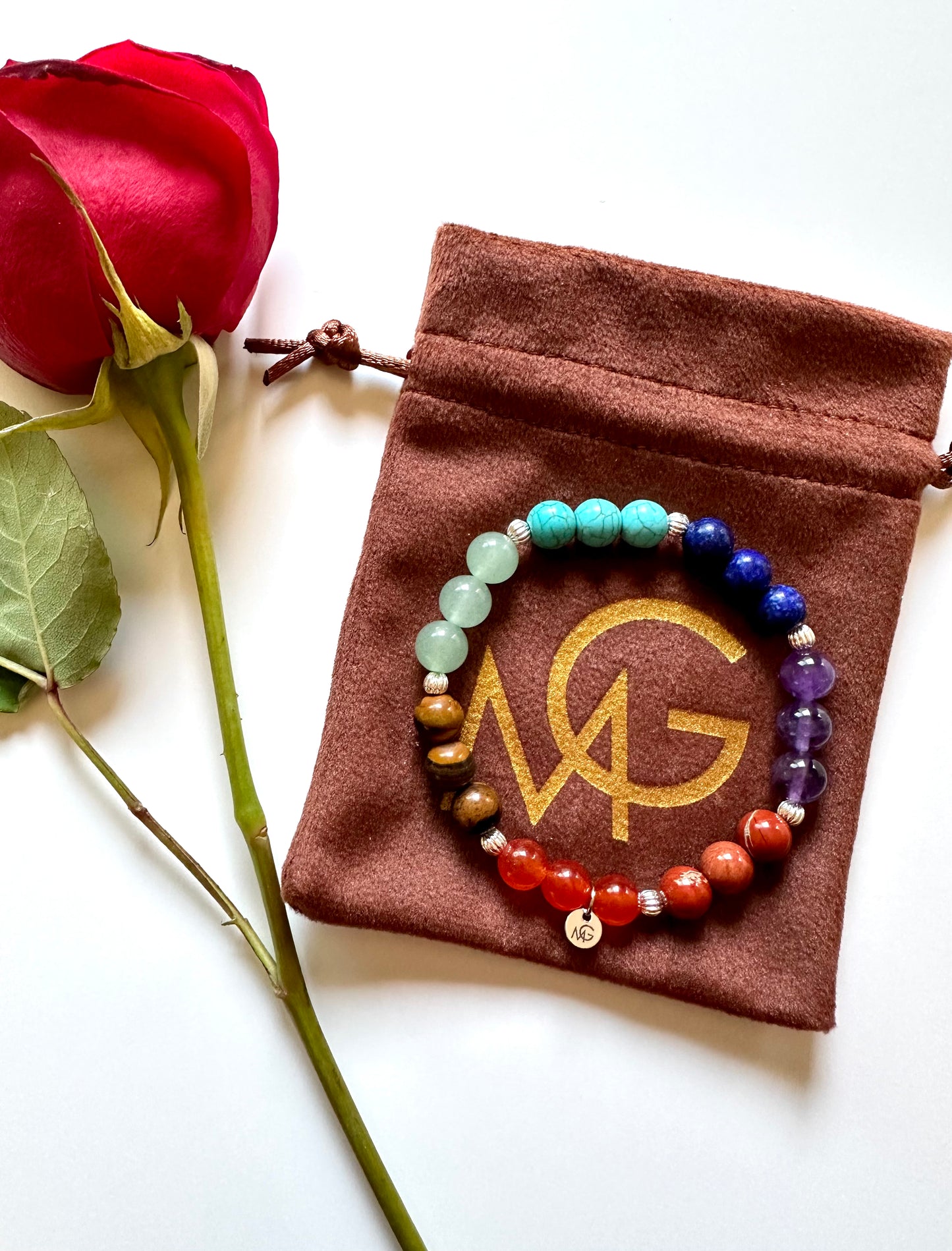 سوار الشاكرا مع فواصل معدنية فضية