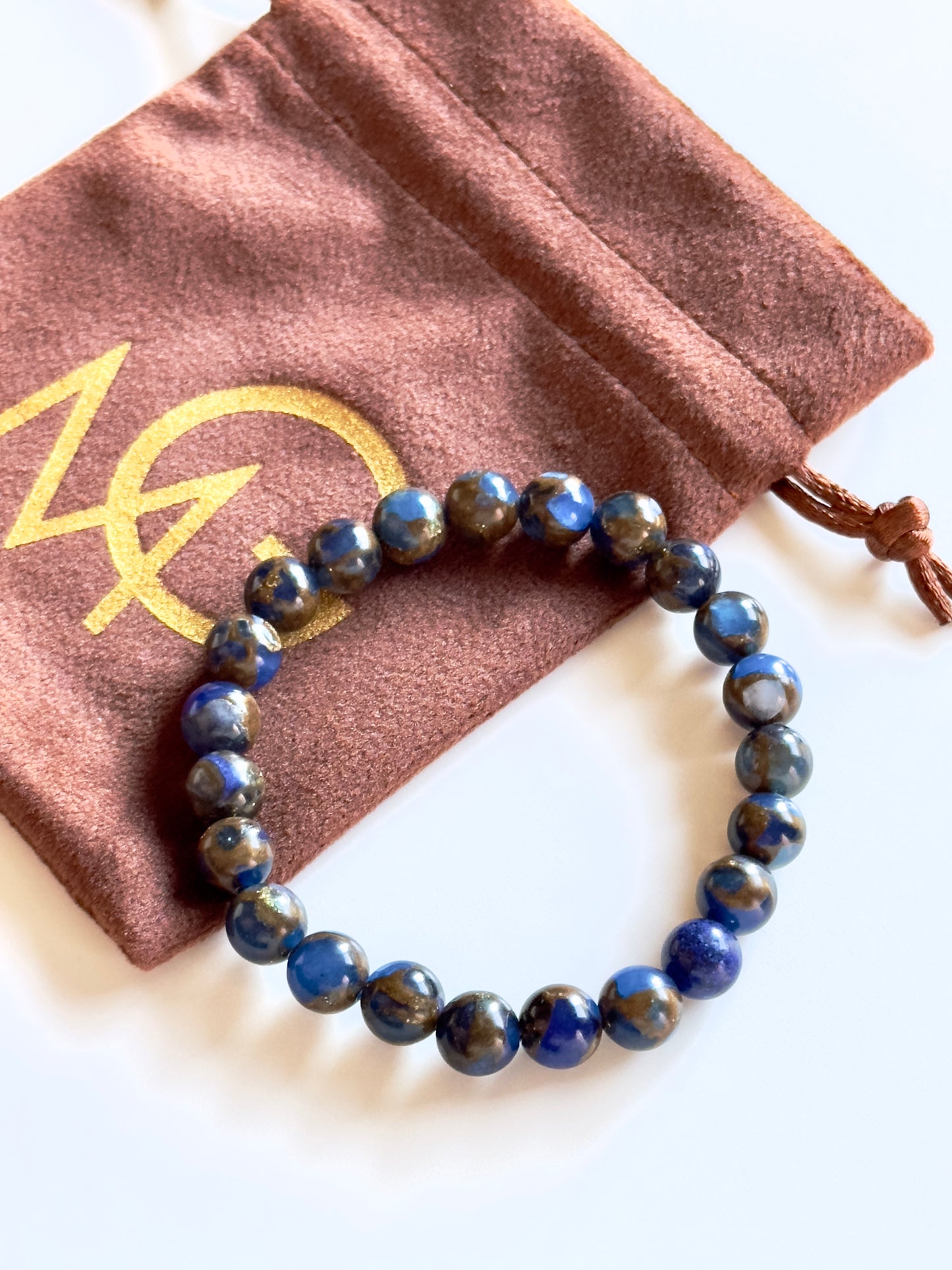 سوار من حجر اليشب والياقوت للرجال