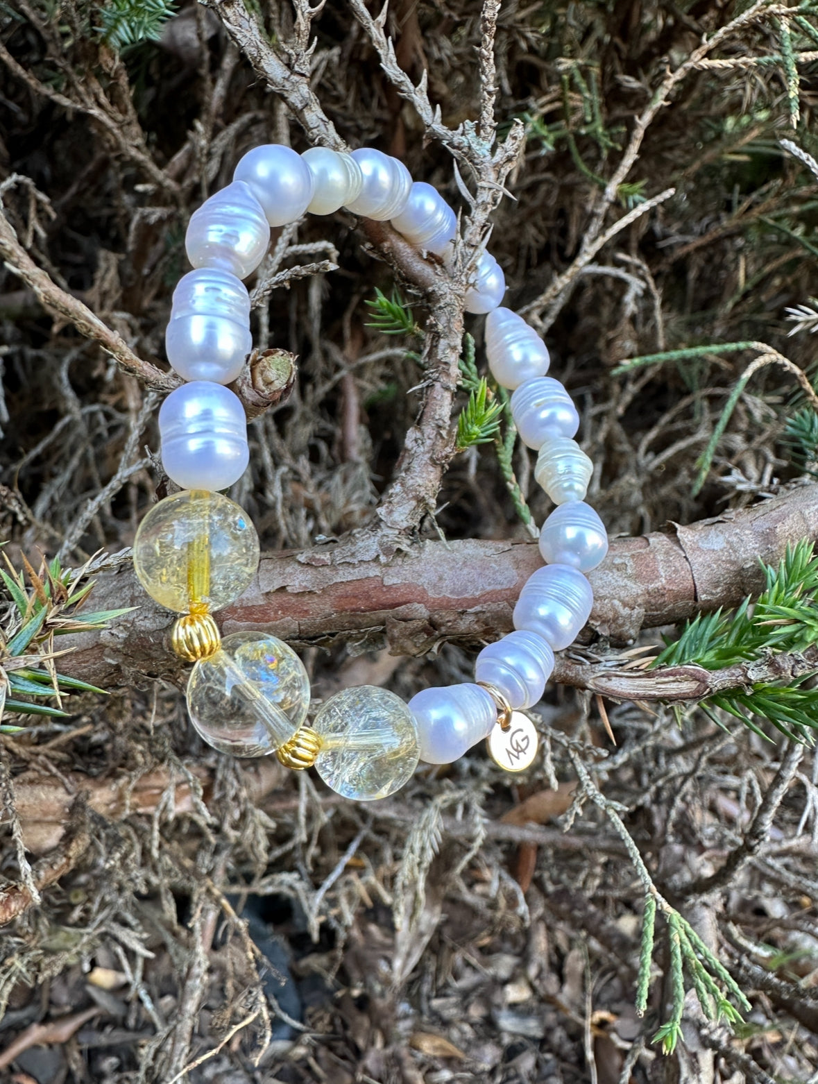 Pearl-Citrine Bracelet (Golden 21-K Spacers)