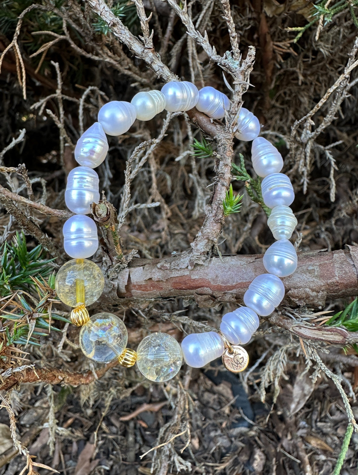 Pearl-Citrine Bracelet (Golden 21-K Spacers)