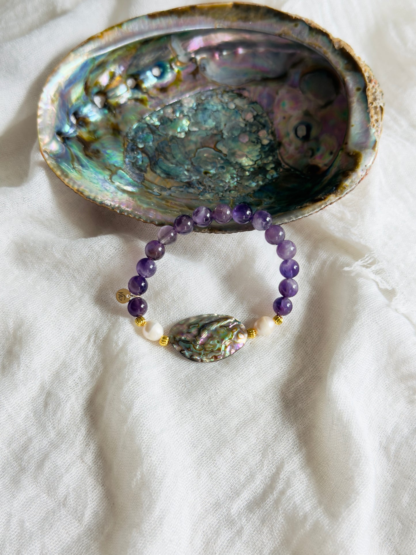 Amethyst - Natural Pearl - Natural Shell Bracelet