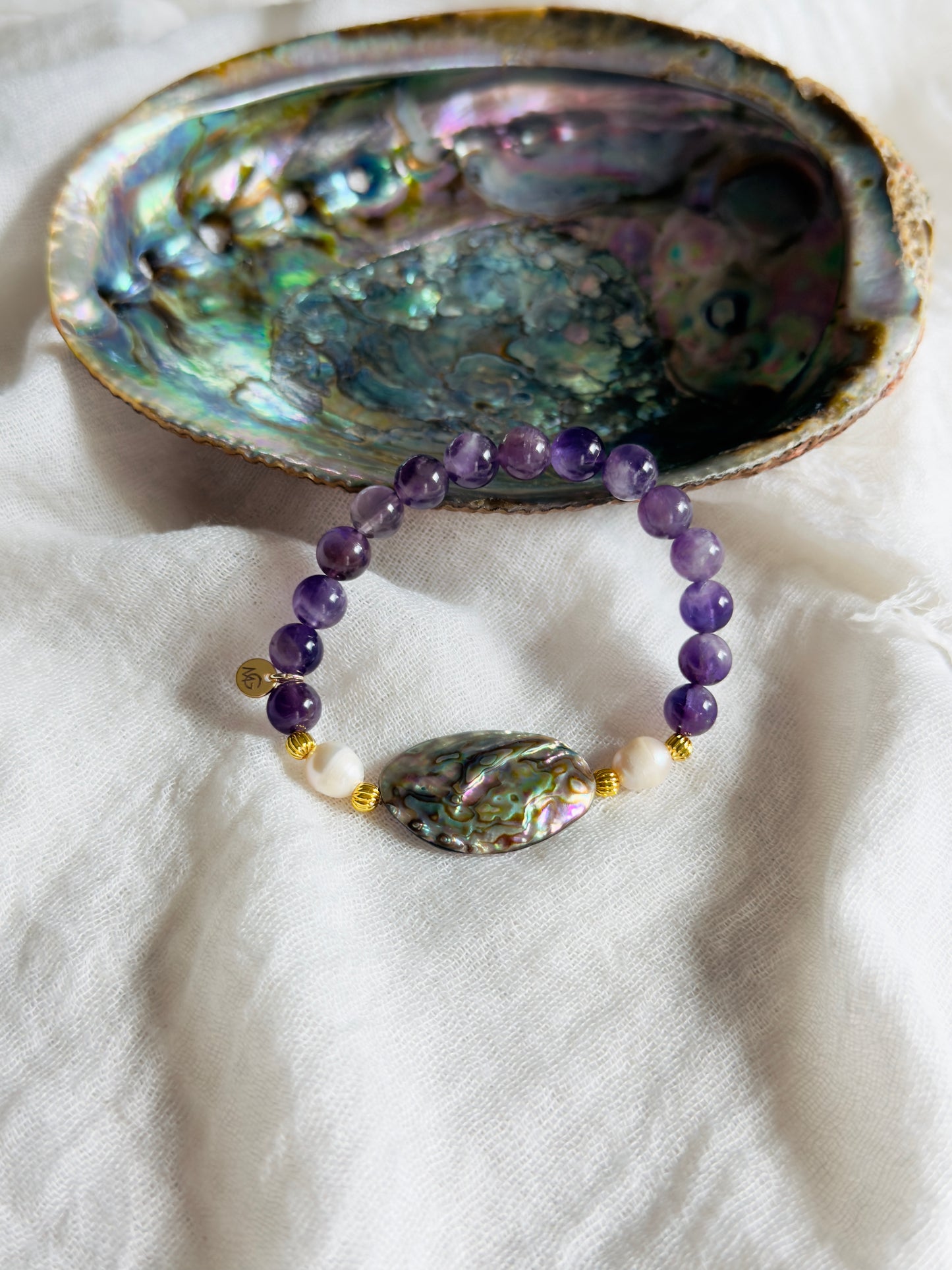 Amethyst - Natural Pearl - Natural Shell Bracelet
