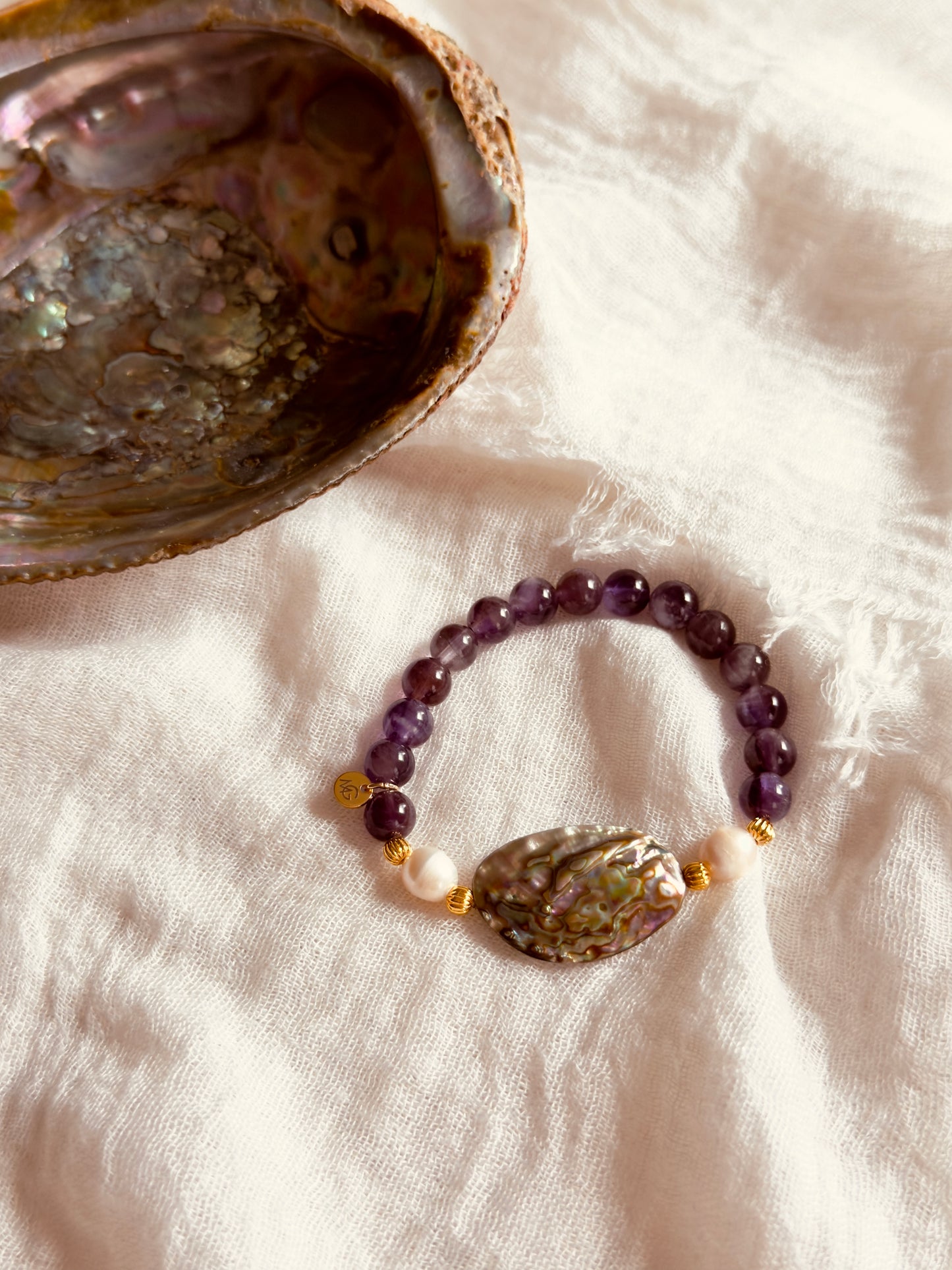 Amethyst - Natural Pearl - Natural Shell Bracelet