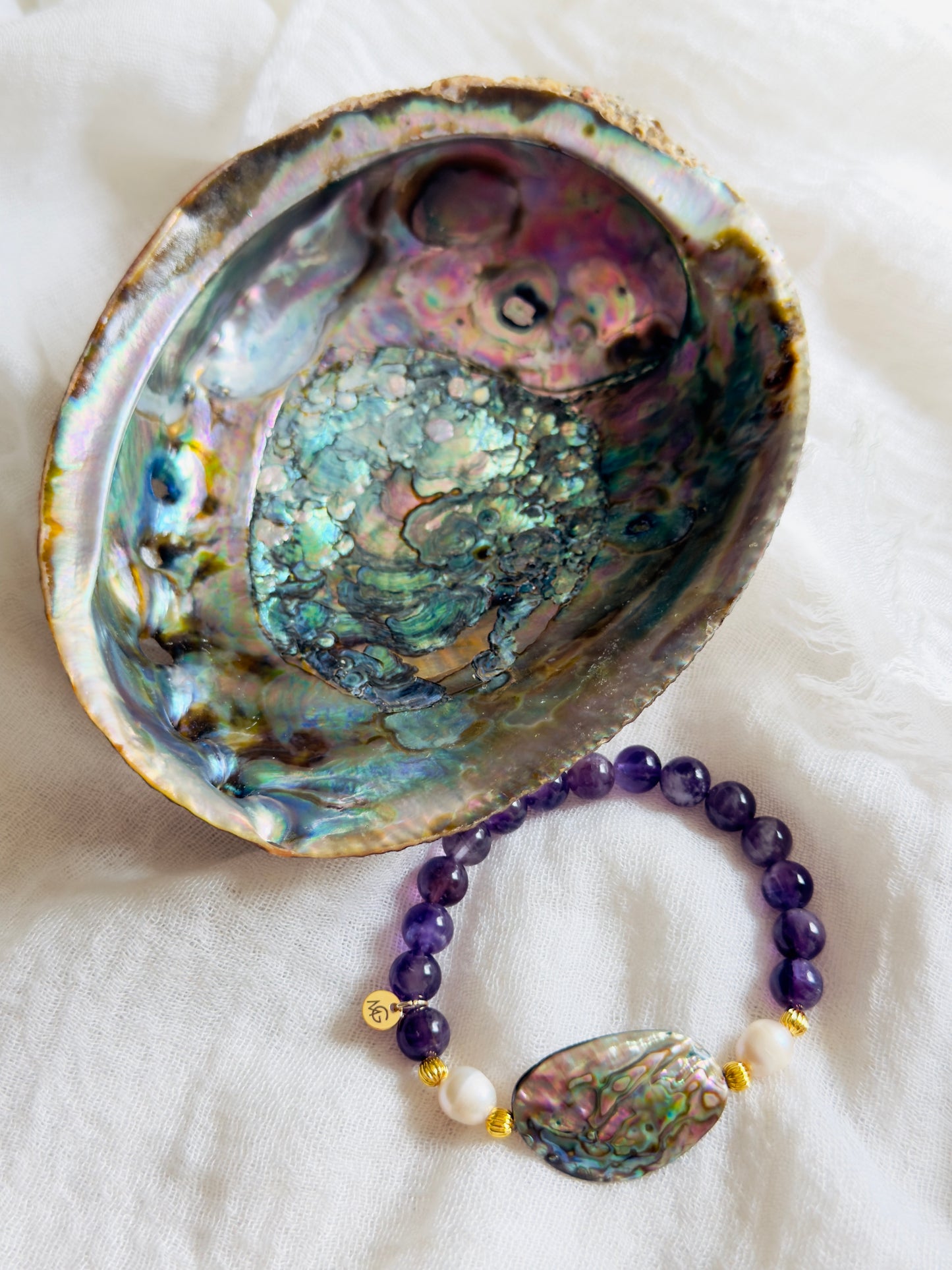 Amethyst - Natural Pearl - Natural Shell Bracelet