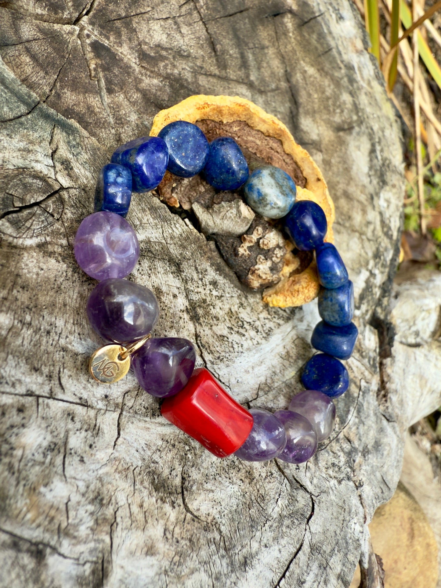Lapis Lazuli - Natural Coral - Amethyst Bracelet