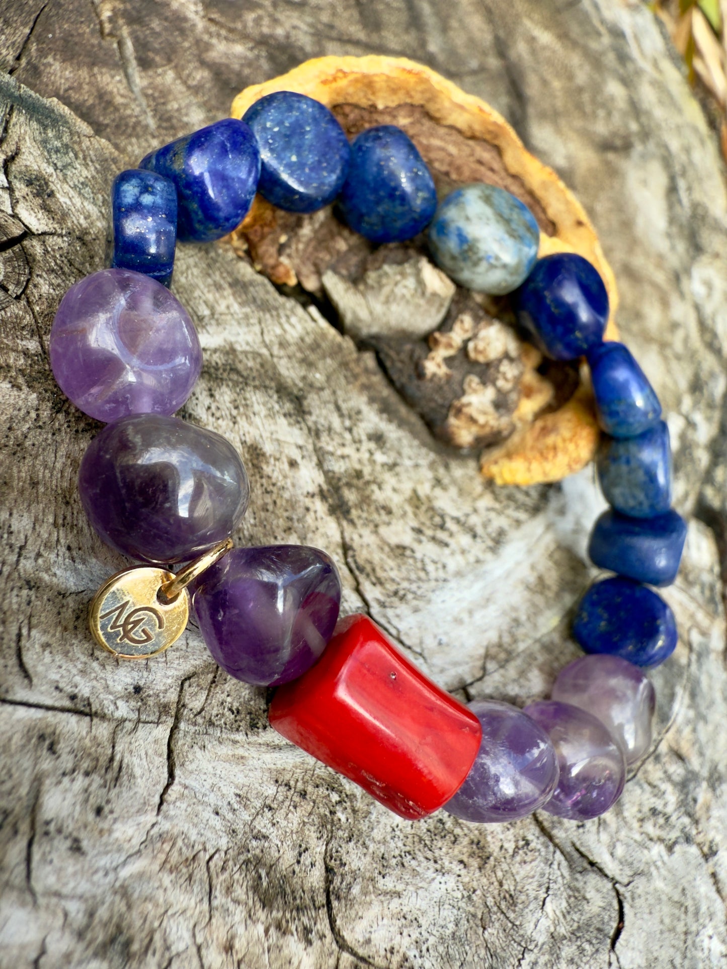 Lapis Lazuli - Natural Coral - Amethyst Bracelet