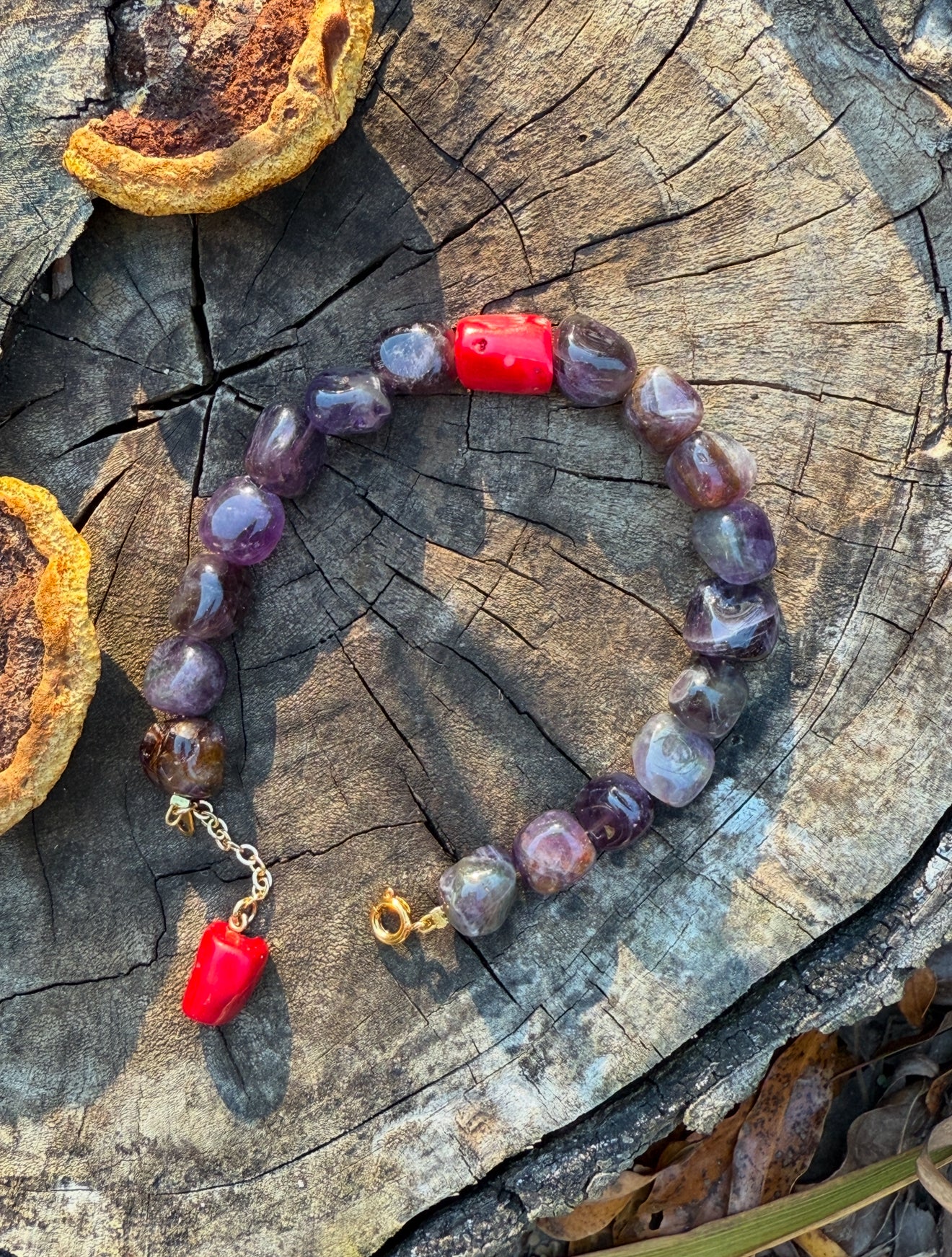 Amethyst - Natural Coral Bracelet With Coral Charm
