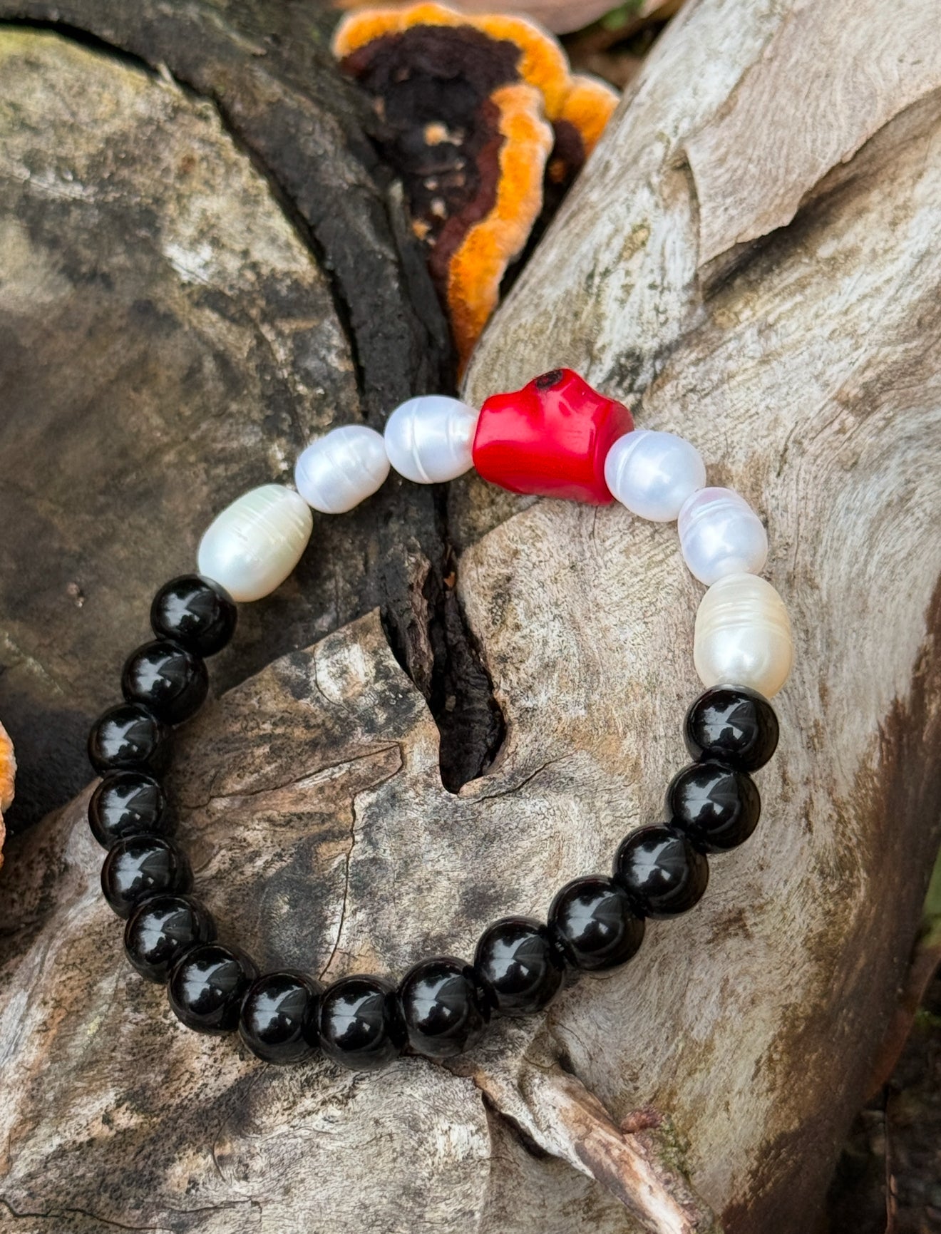 Freshwater Pearl-Fresh Coral-Black Agate Bracelet