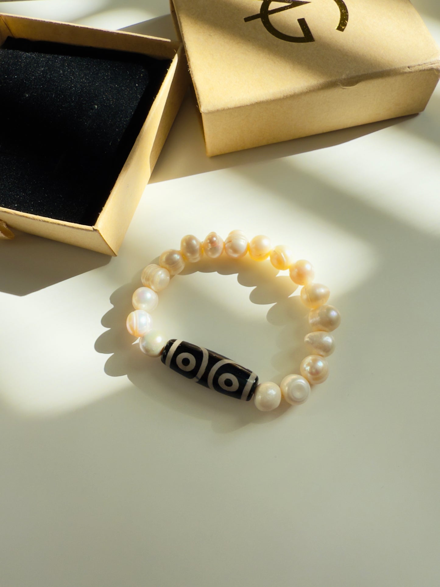 Natural Freshwater Pearl - Tibetan Agate Bracelet