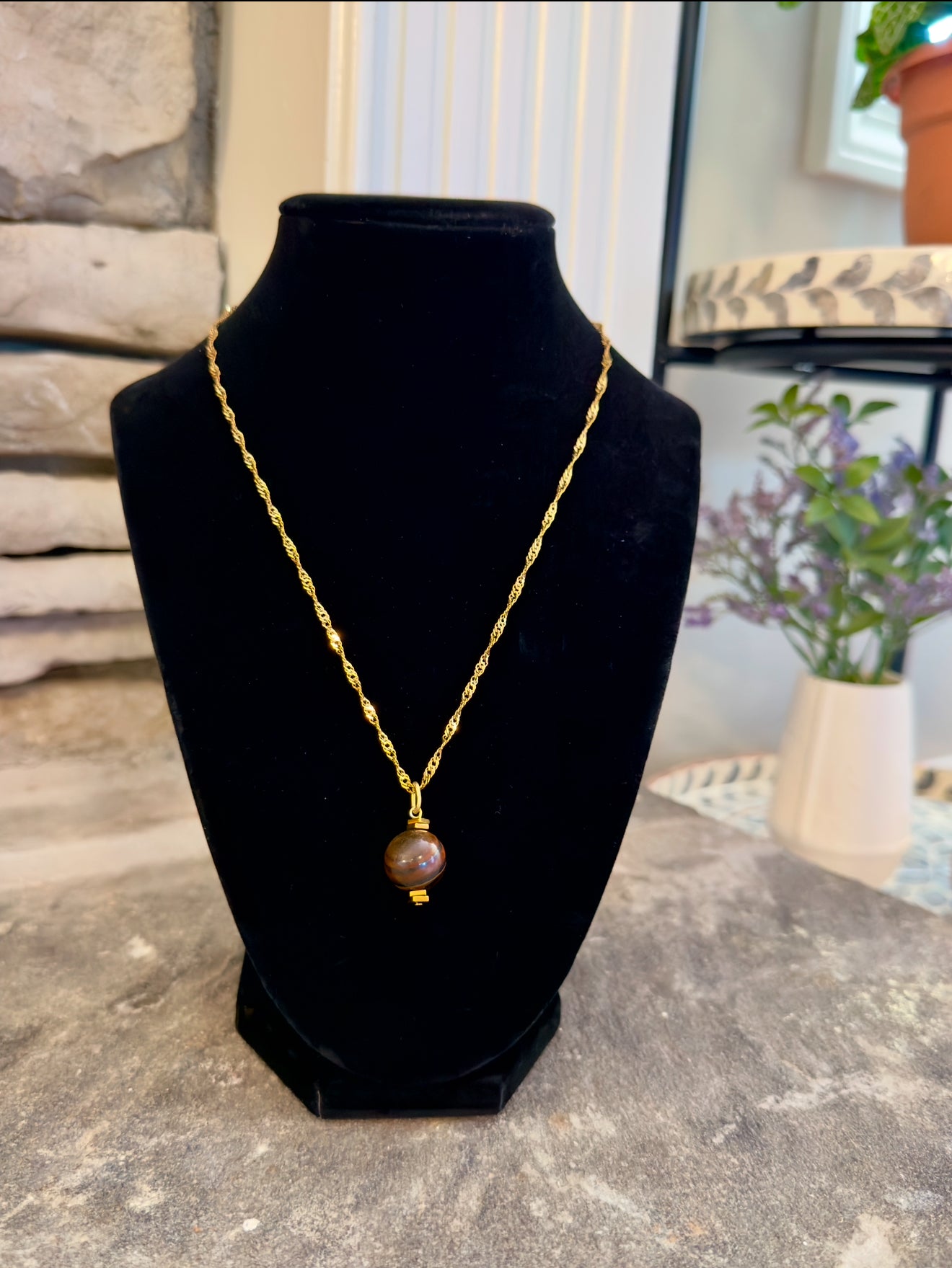 Golden Metal Chain Tiger Eye Necklace