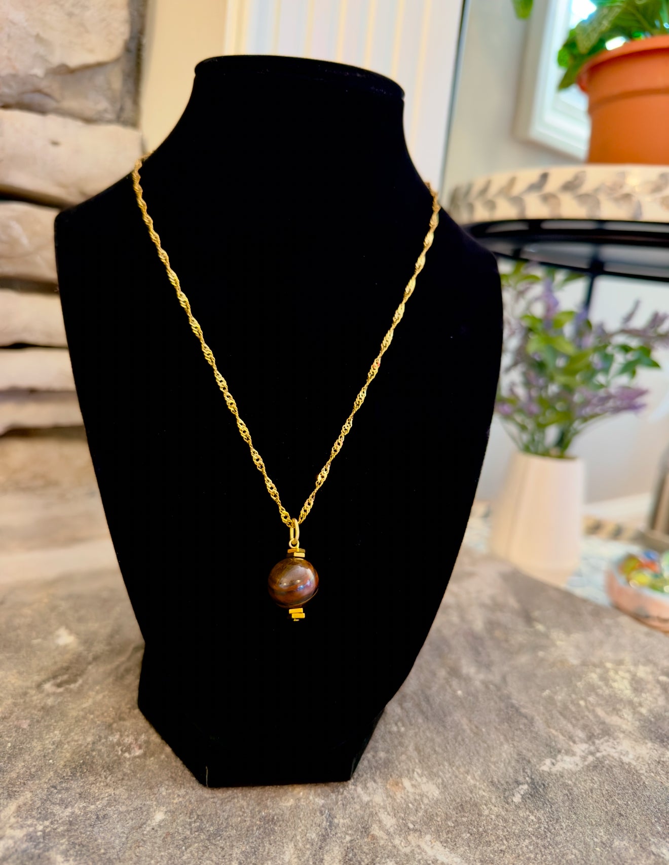 Golden Metal Chain Tiger Eye Necklace