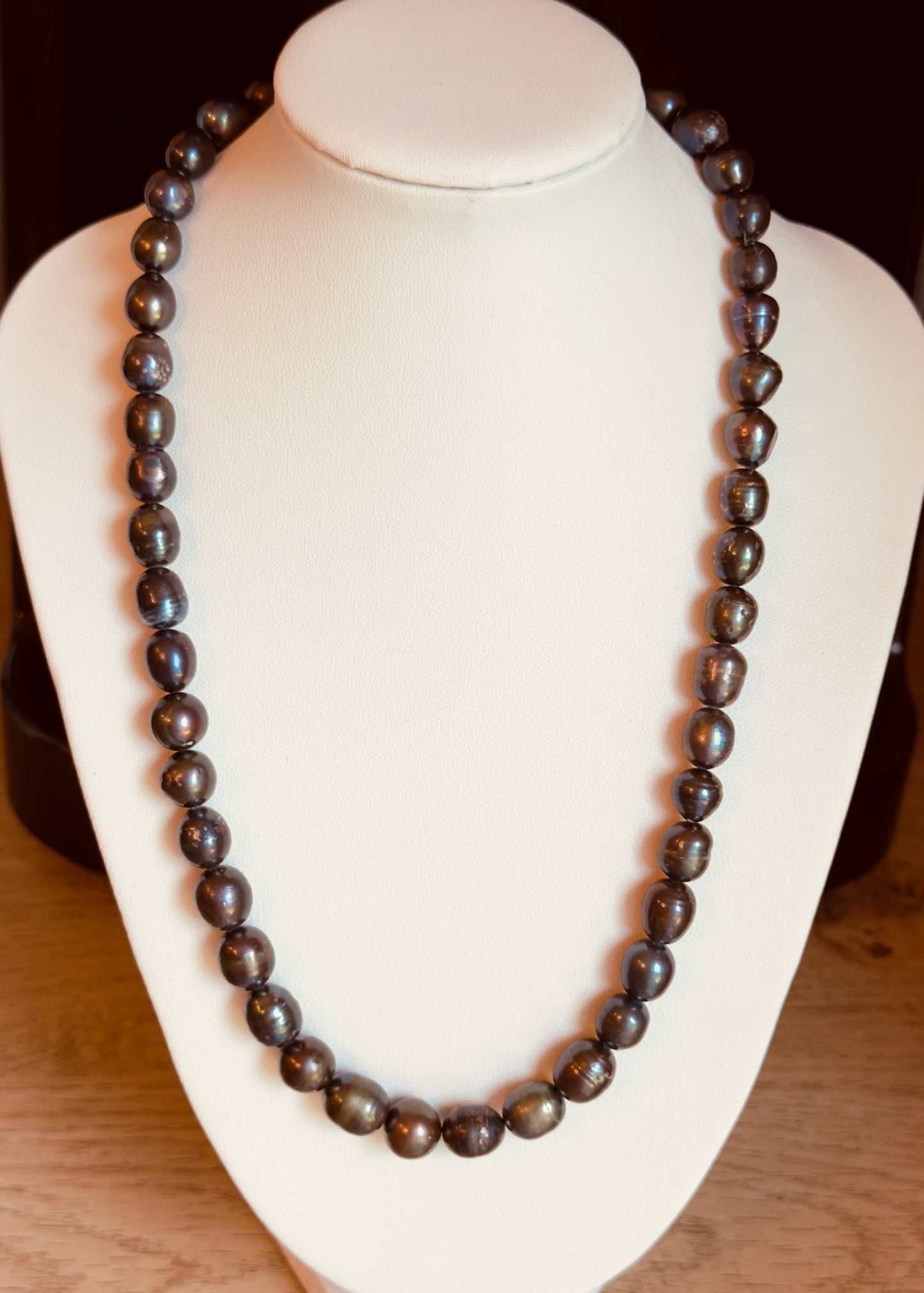 Freshwater Black Pearl Necklace 16"