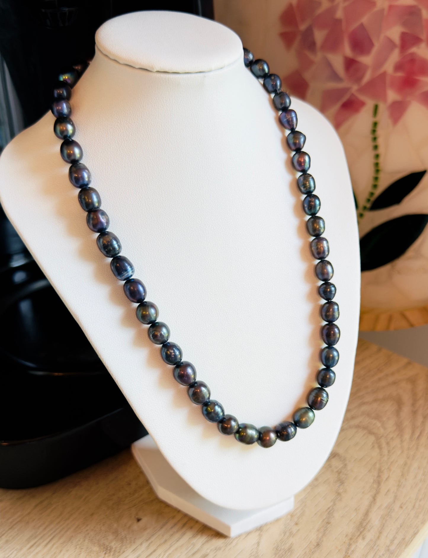 Freshwater Black Pearl Necklace 16"