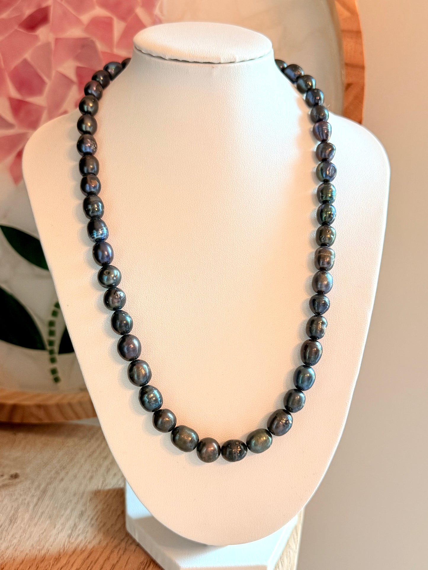 Freshwater Black Pearl Necklace 16"
