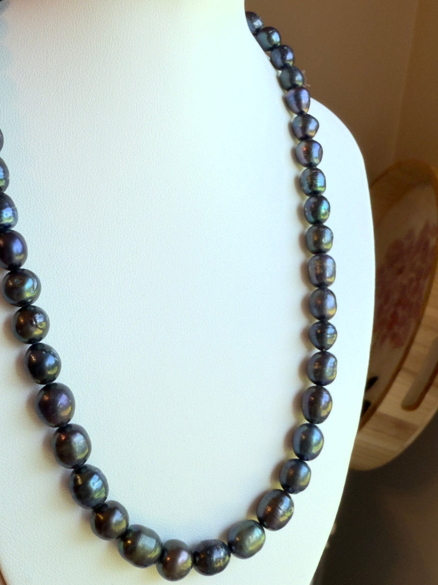Freshwater Black Pearl Necklace 16"