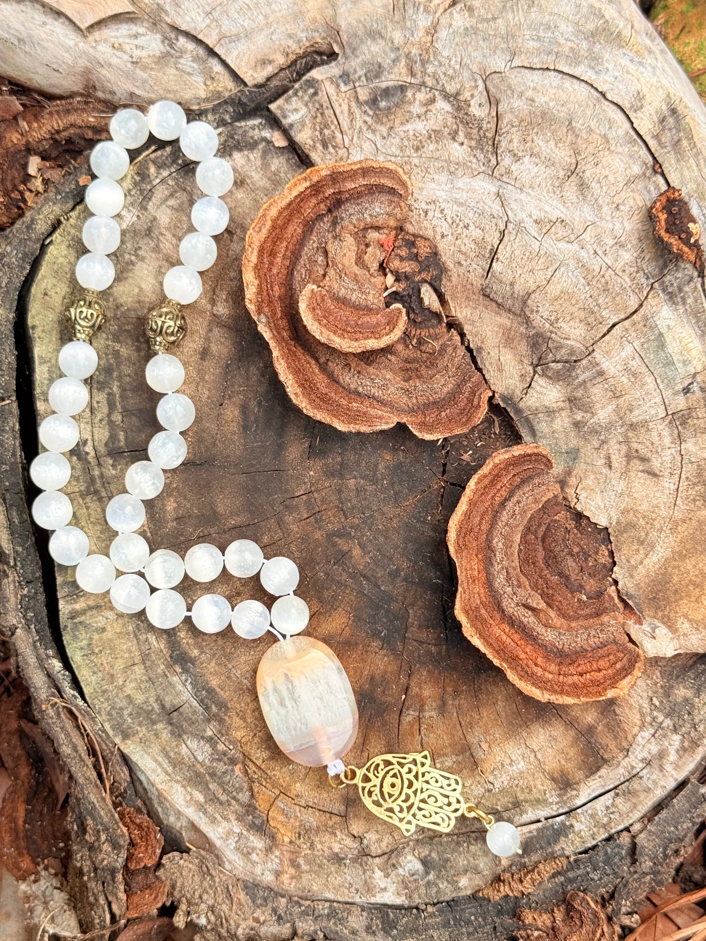 Agate - White Selenite