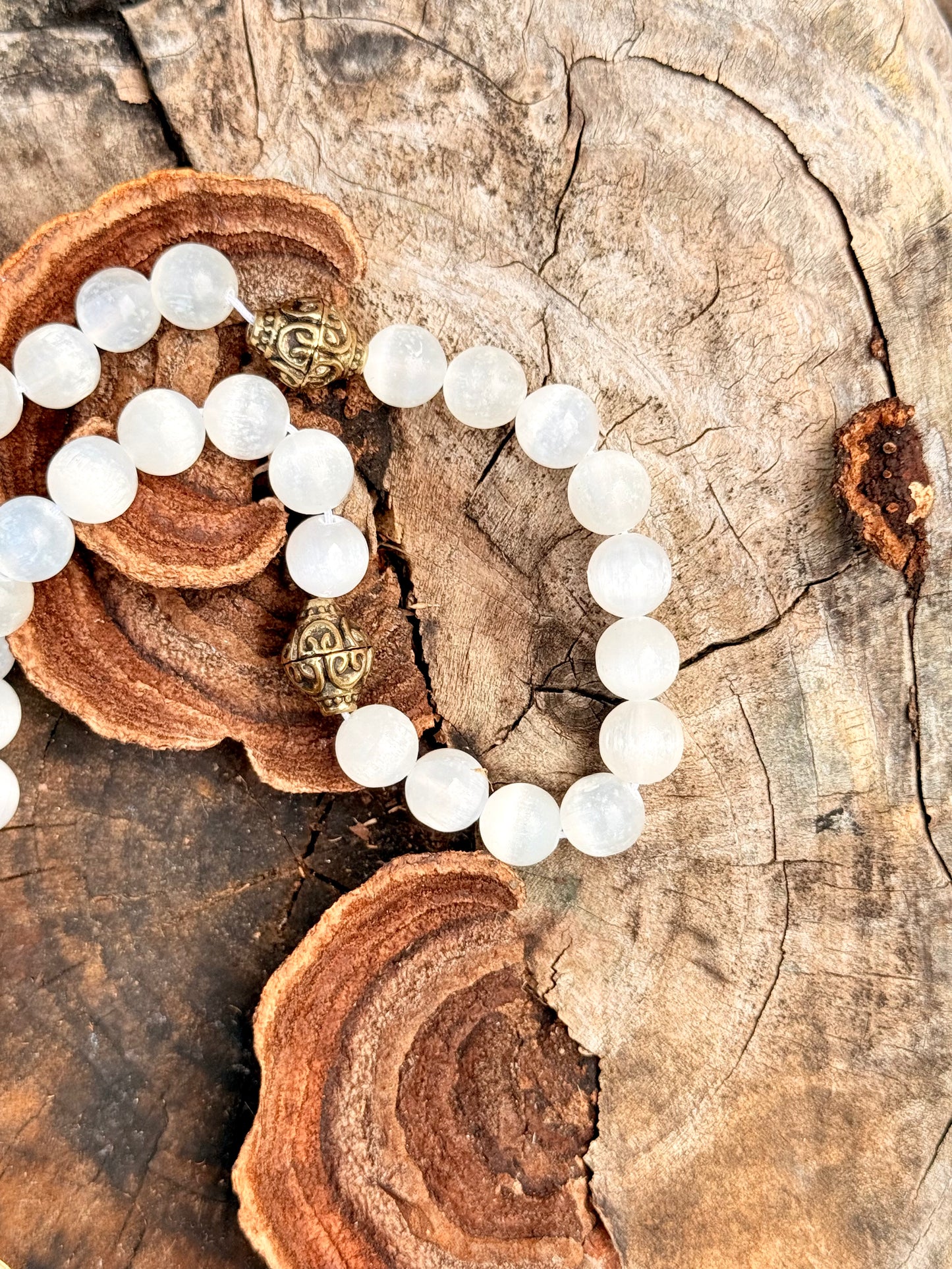 Agate - White Selenite