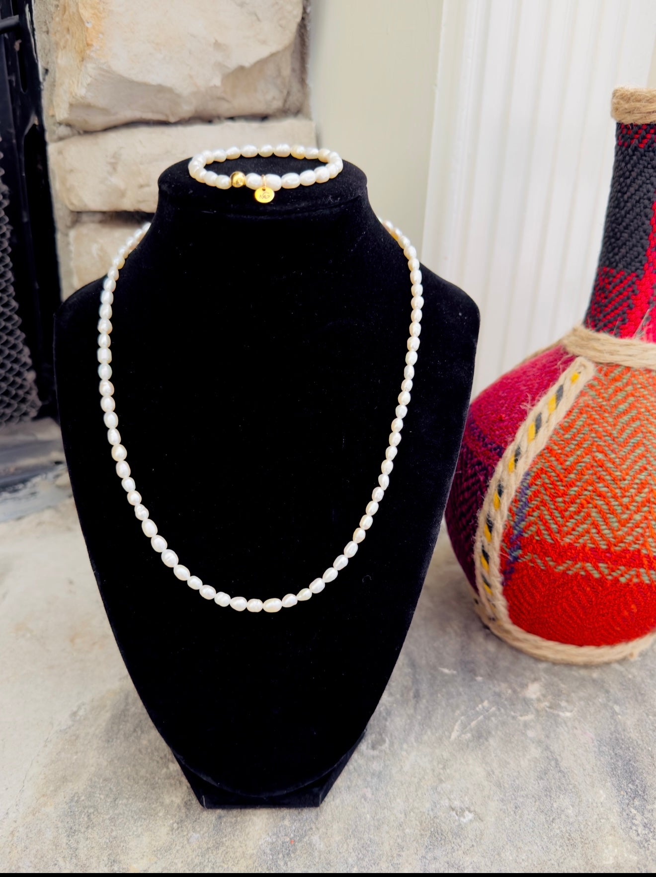 Cultured Natural Pearl Bracelet and Necklace Set with Gold 21-K