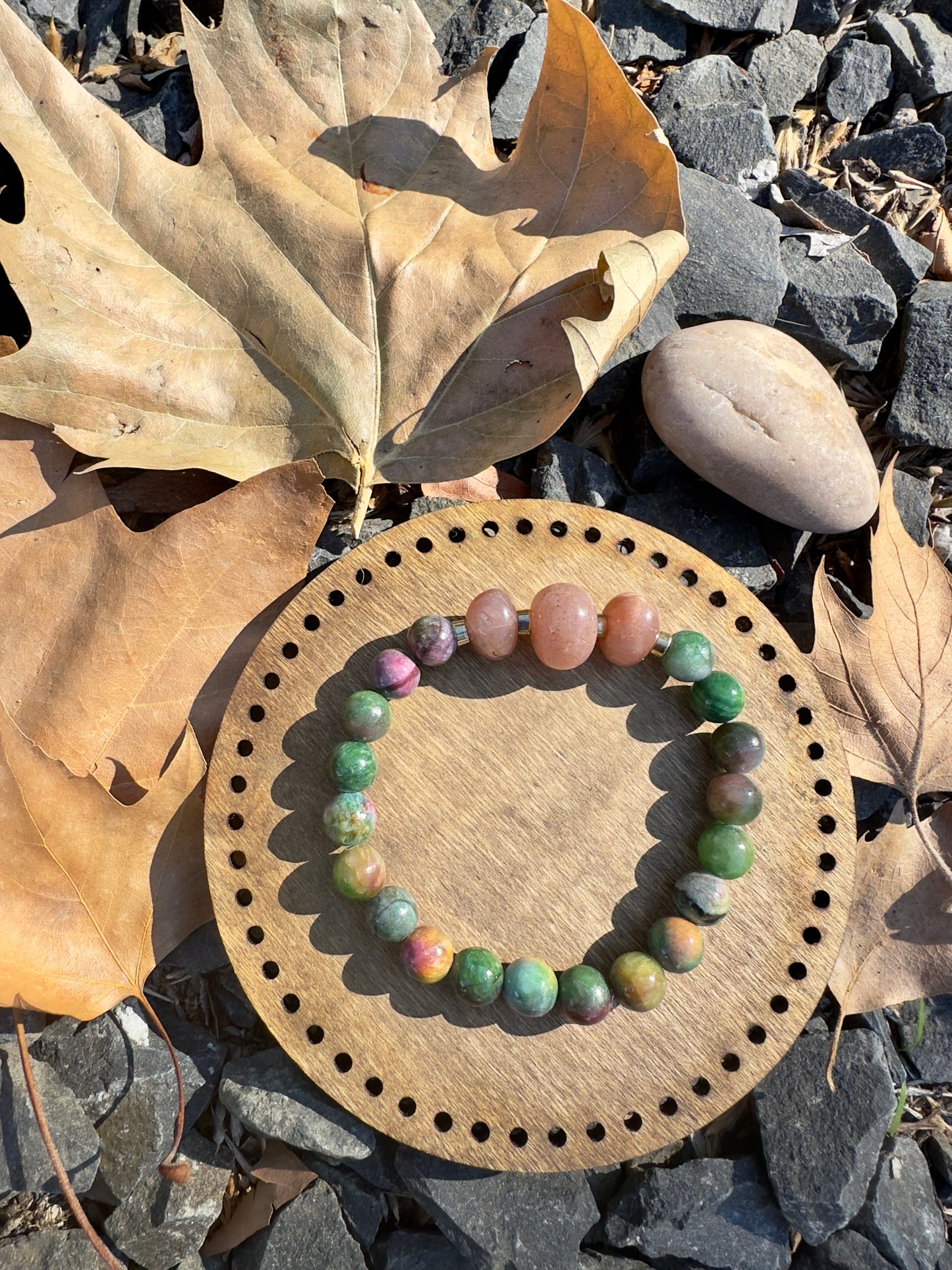 سوار من حجر الشمس واليشب