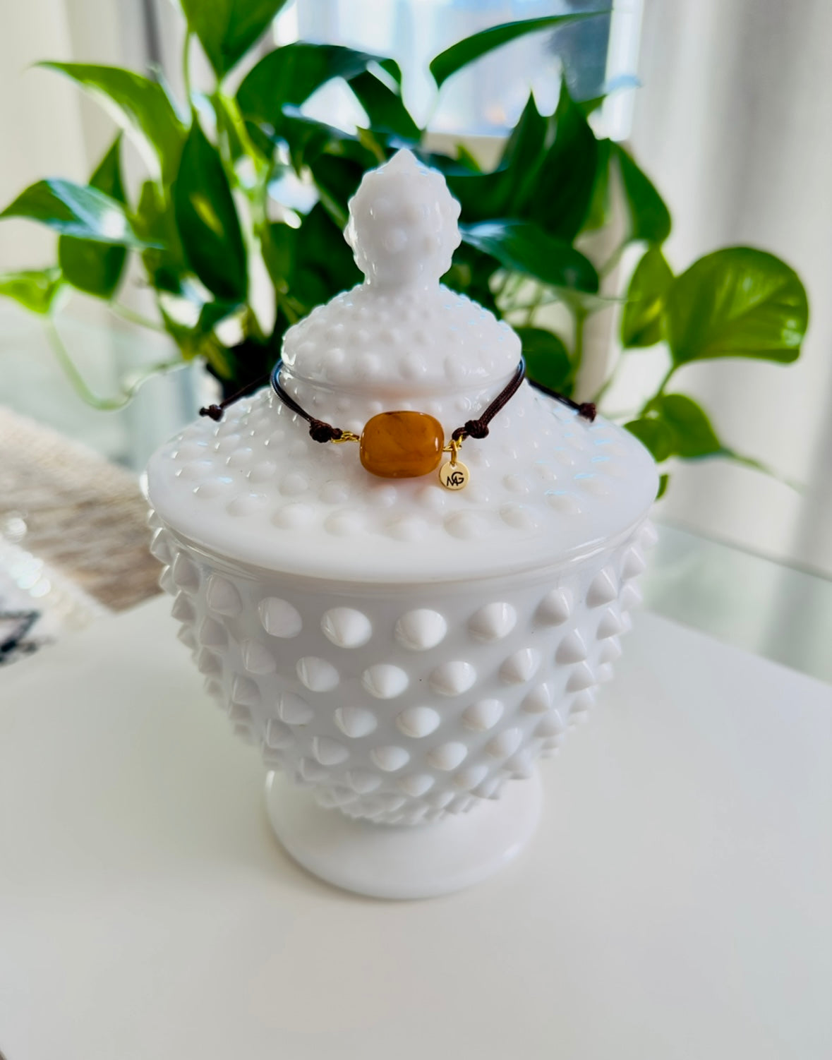 سوار جلدي أسود من الكوارتز البرتقالي قابل للتعديل