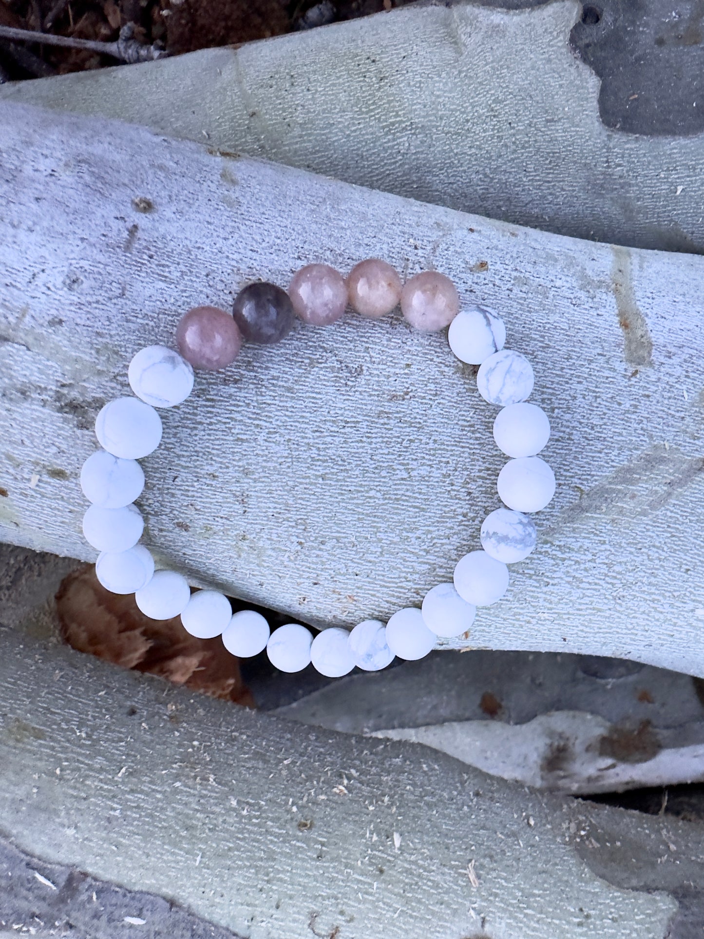 الكوارتز الفراولة-الهاوليت