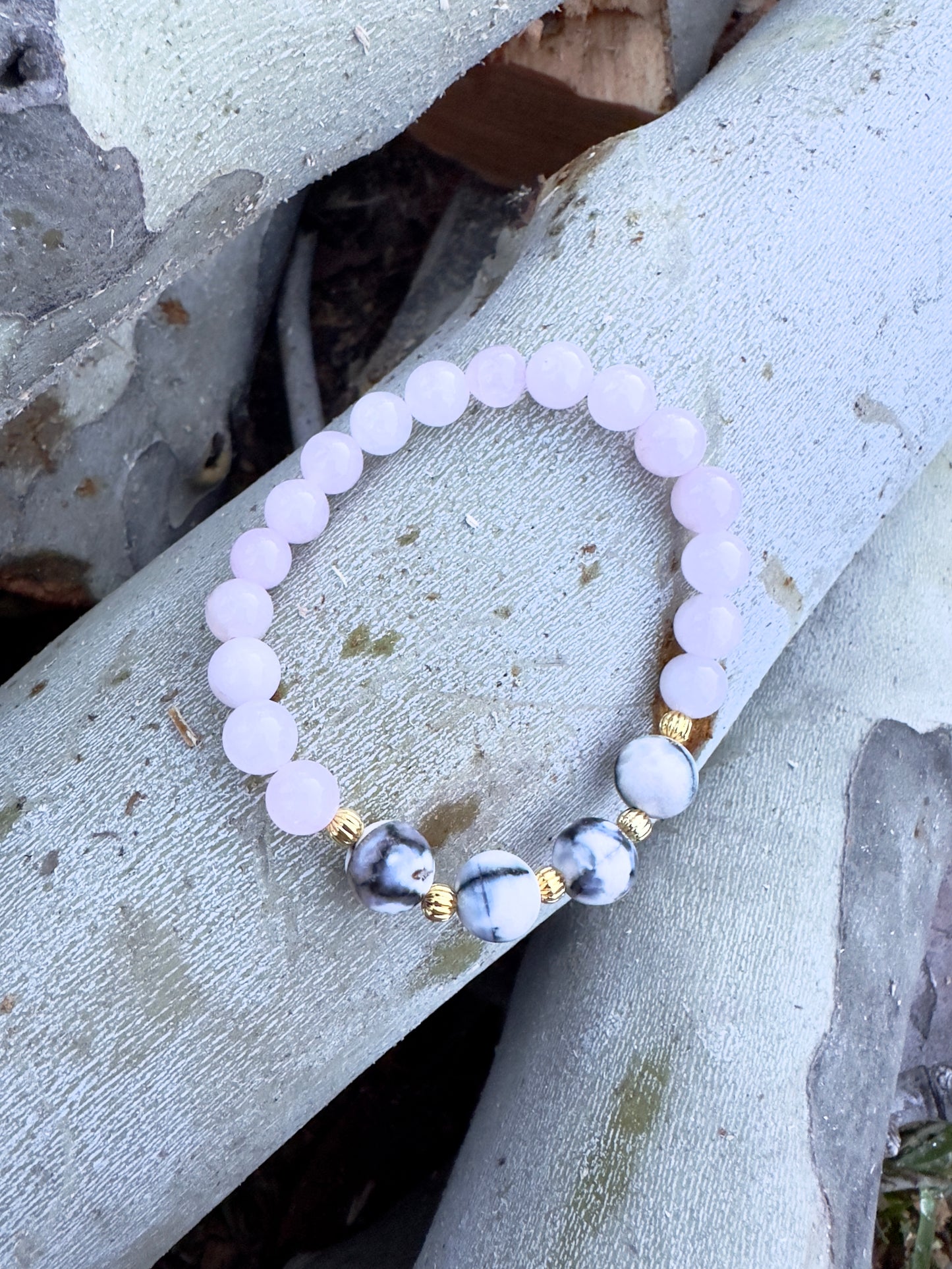 سوار من حجر العقيق الشجري والكوارتز الوردي