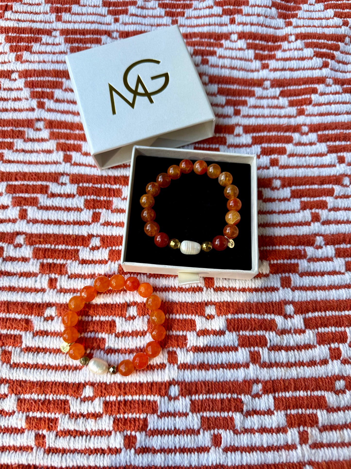 Faceted and Regular Fire Agate - Natural Pearl Bracelets
