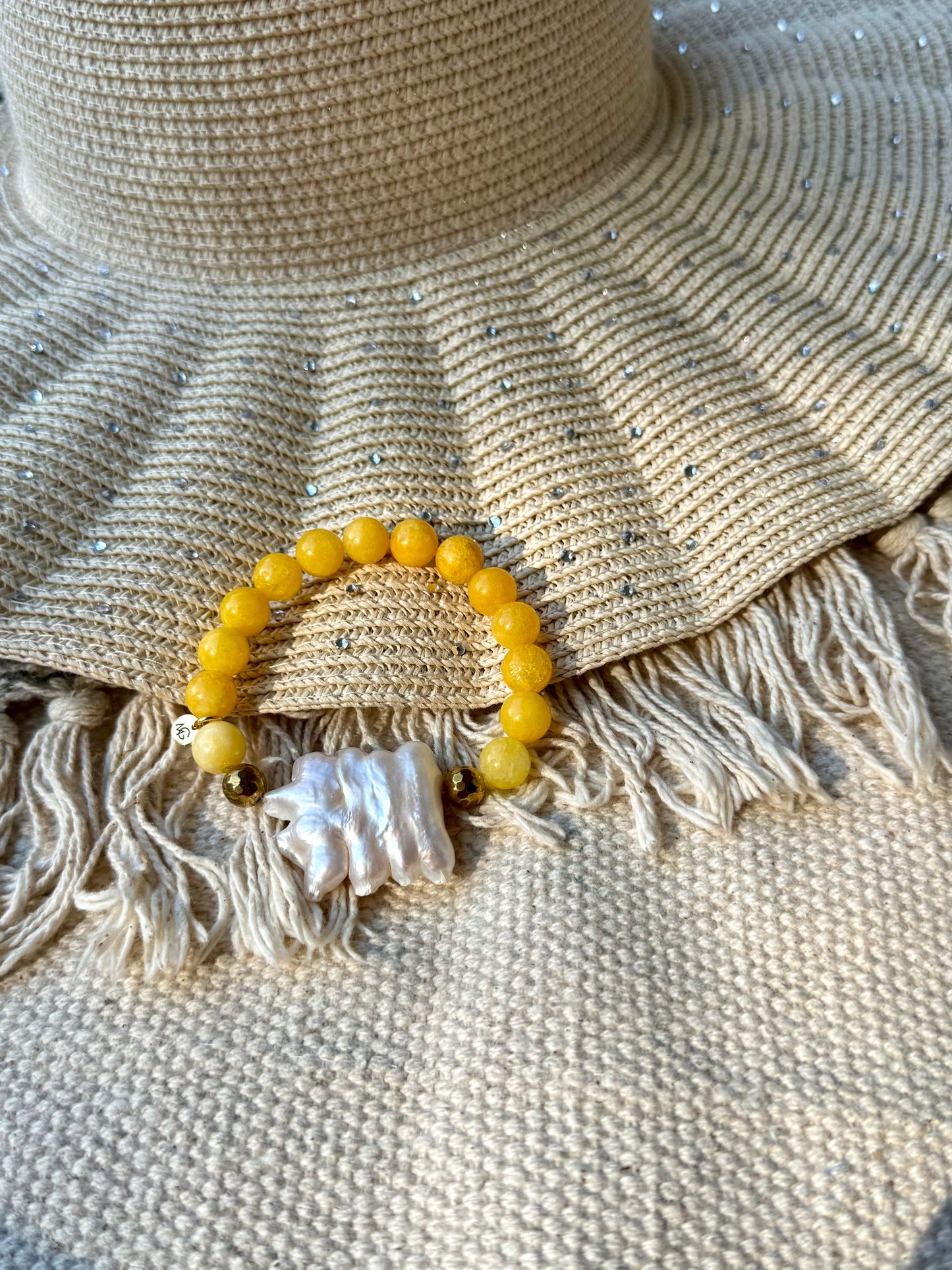 Dalmatian Yellow Jasper - Natural Pearl Bracelet