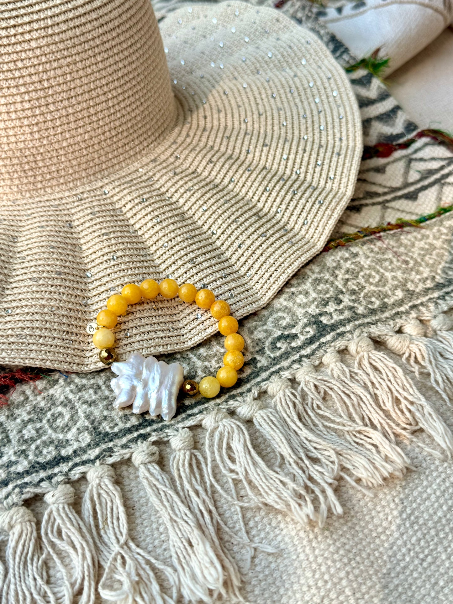 Dalmatian Yellow Jasper - Natural Pearl Bracelet