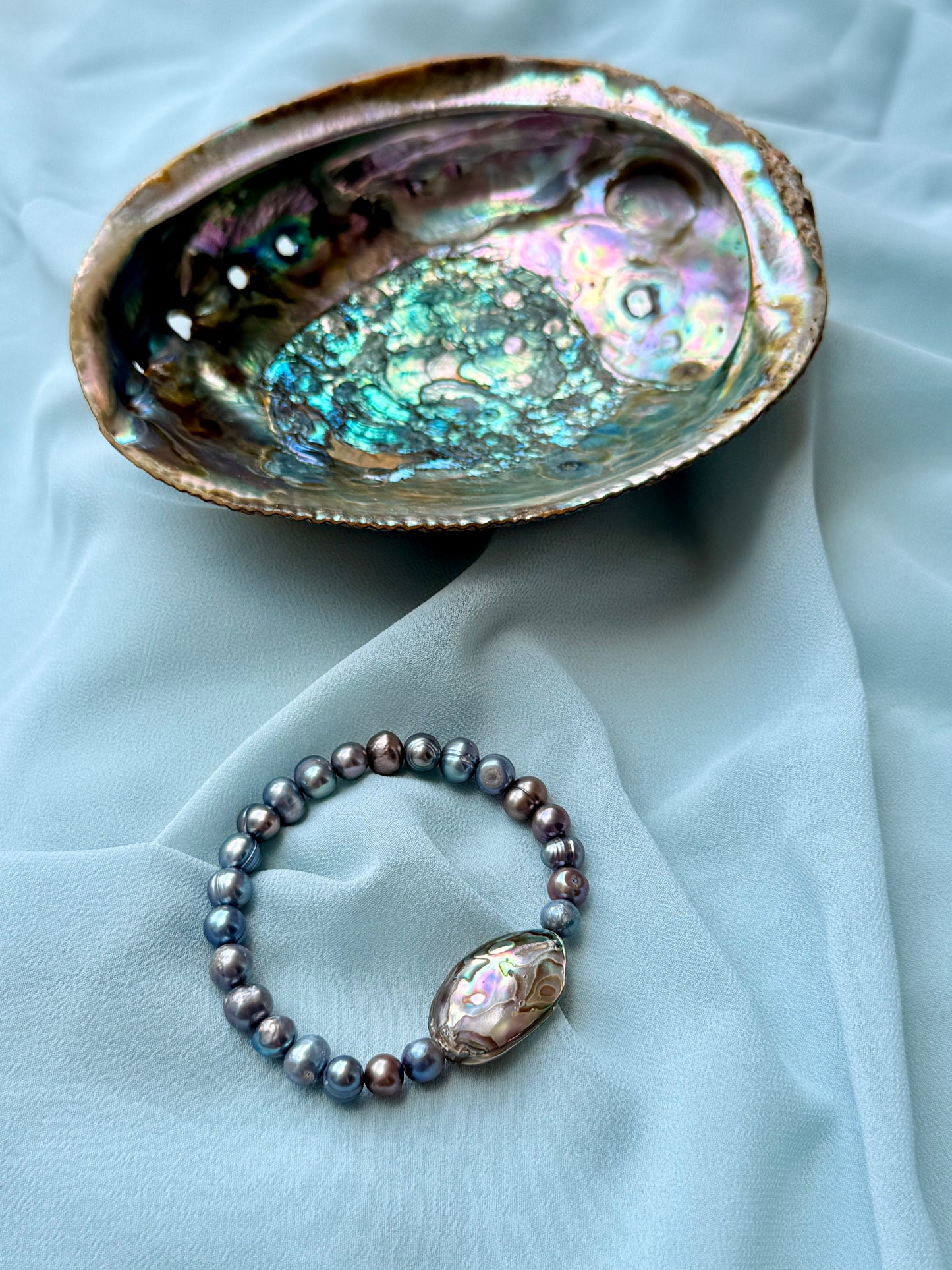 Natural Gray Pearl - Abalone Shell Bracelet