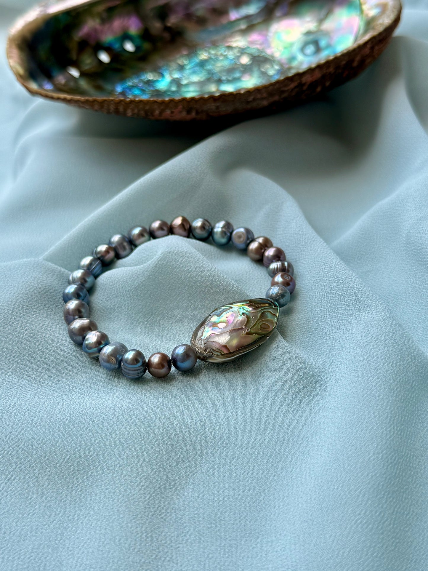 Natural Gray Pearl - Abalone Shell Bracelet