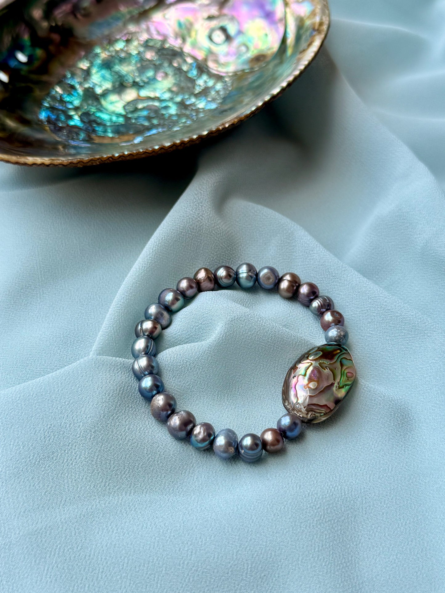 Natural Gray Pearl - Abalone Shell Bracelet