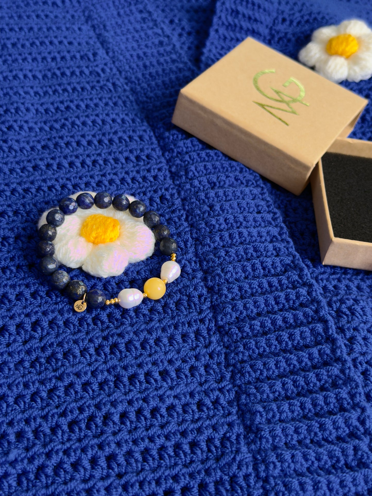 Lapis Lazuli - Natural Pearl - Natural Yellow Amber Bracelet