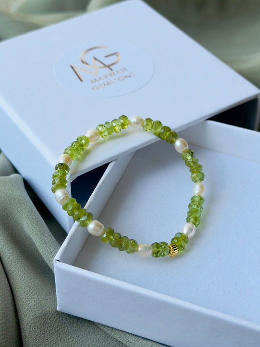 Pure Peridot Bracelet with Cultured Pearls (ONLY 1 LEFT)