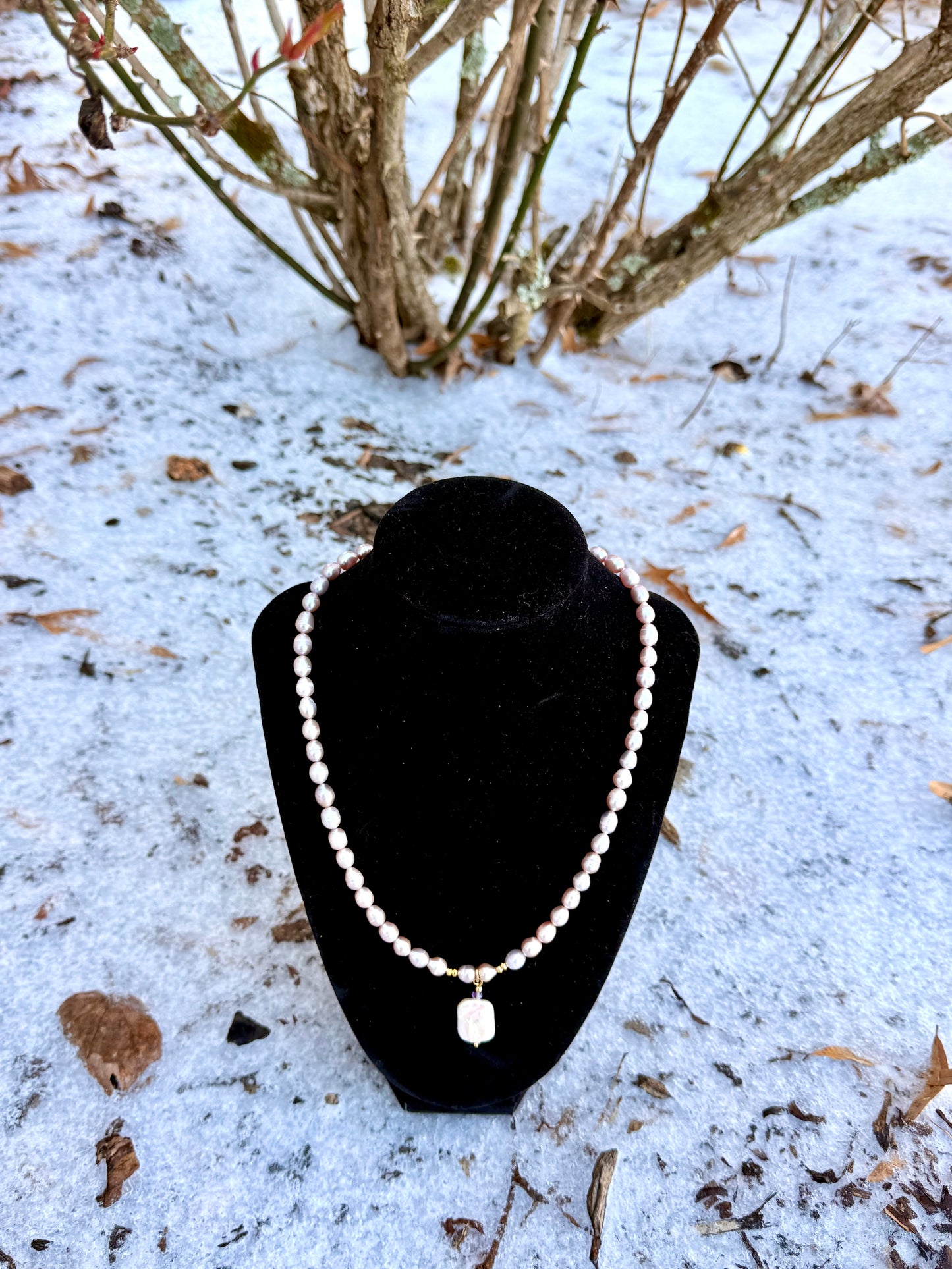 Natural Purple Pearl Necklace with Plated Gold 18-K