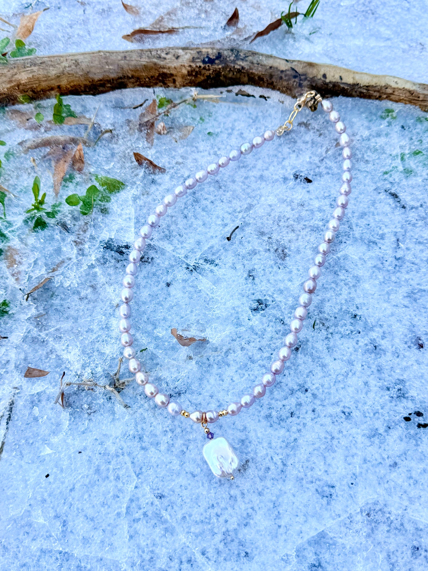 Natural Purple Pearl Necklace with Plated Gold 18-K
