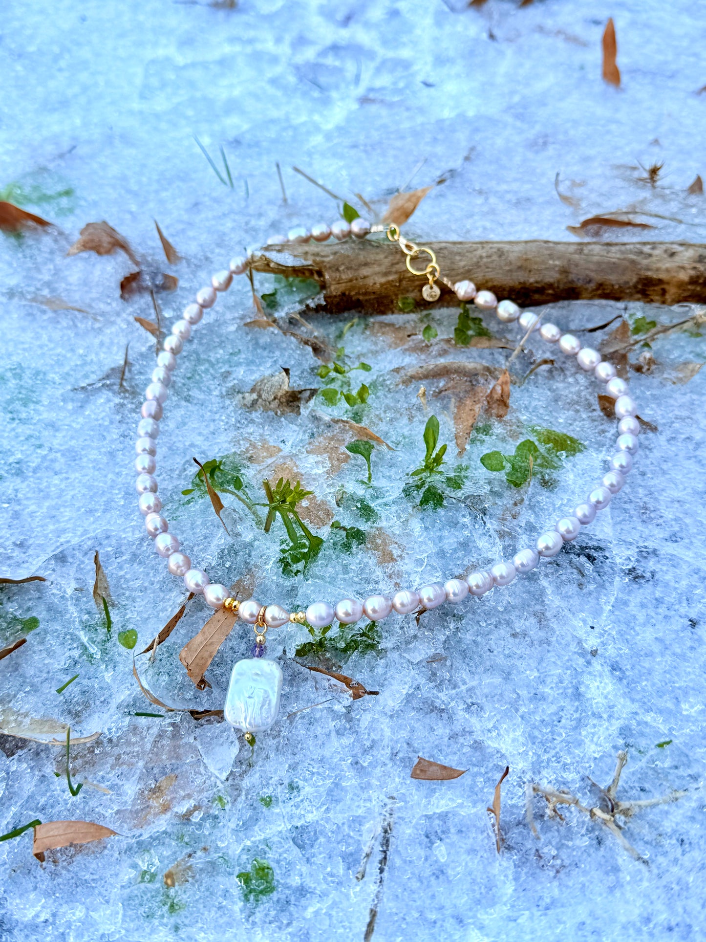 Natural Purple Pearl Necklace with Plated Gold 18-K
