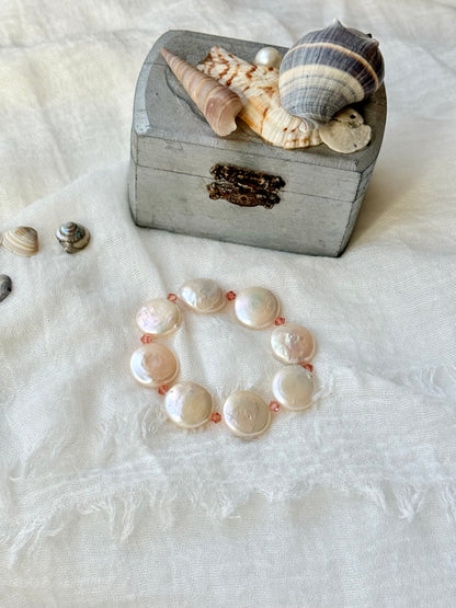 Round Natural Pearls Bracelet with Swarovski Spacers