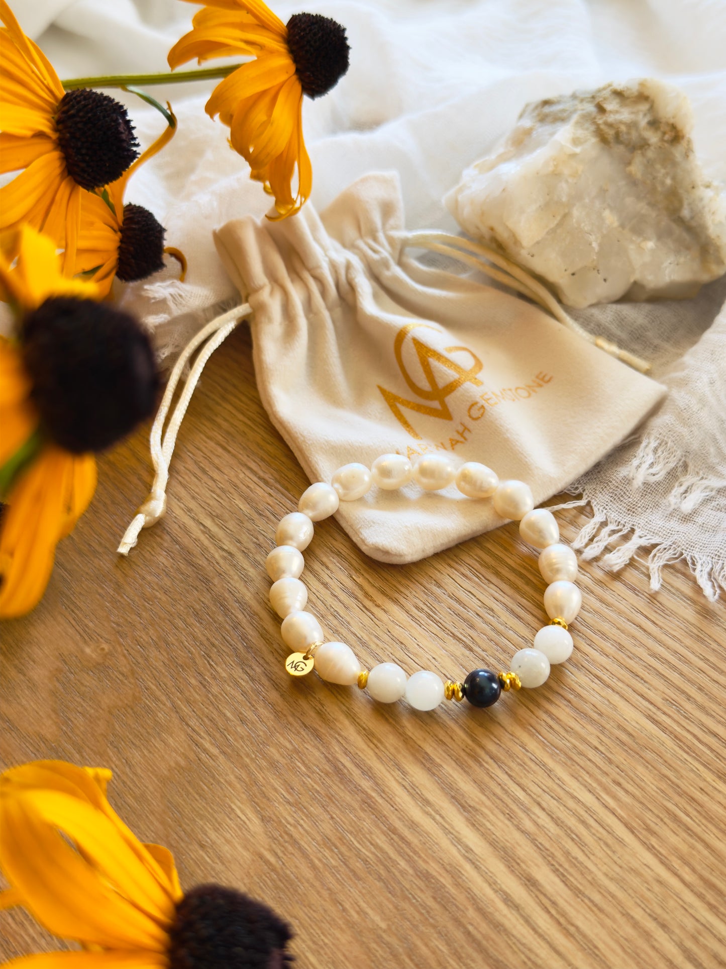 Natural Pearl - Moonstone - Natural Black Pearl Bracelet