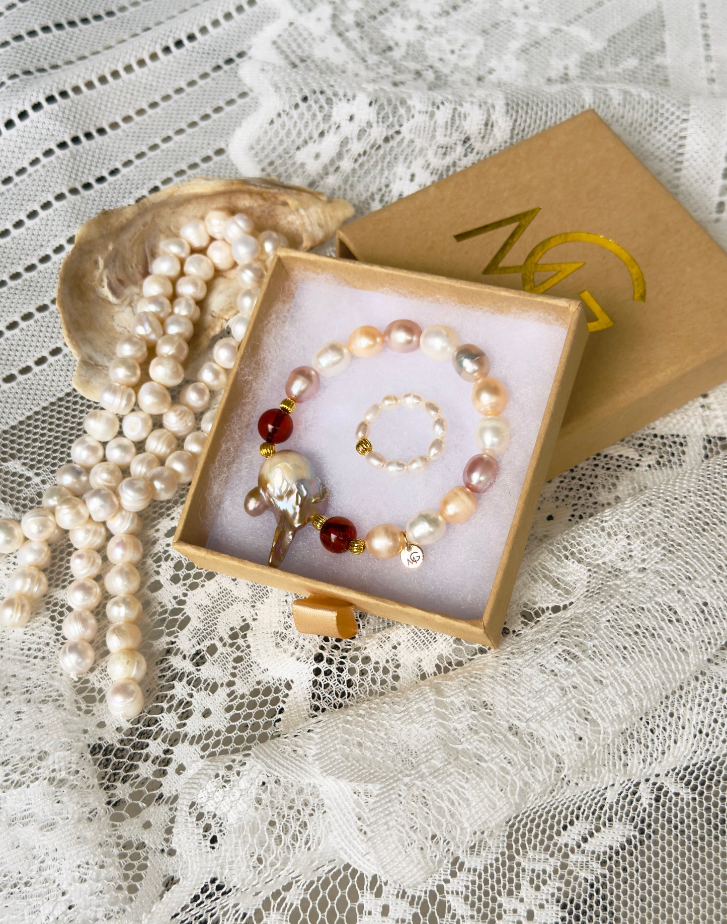 Natural Colored Pearls - Natural Amber Bracelet + Natural Pearl Ring Set