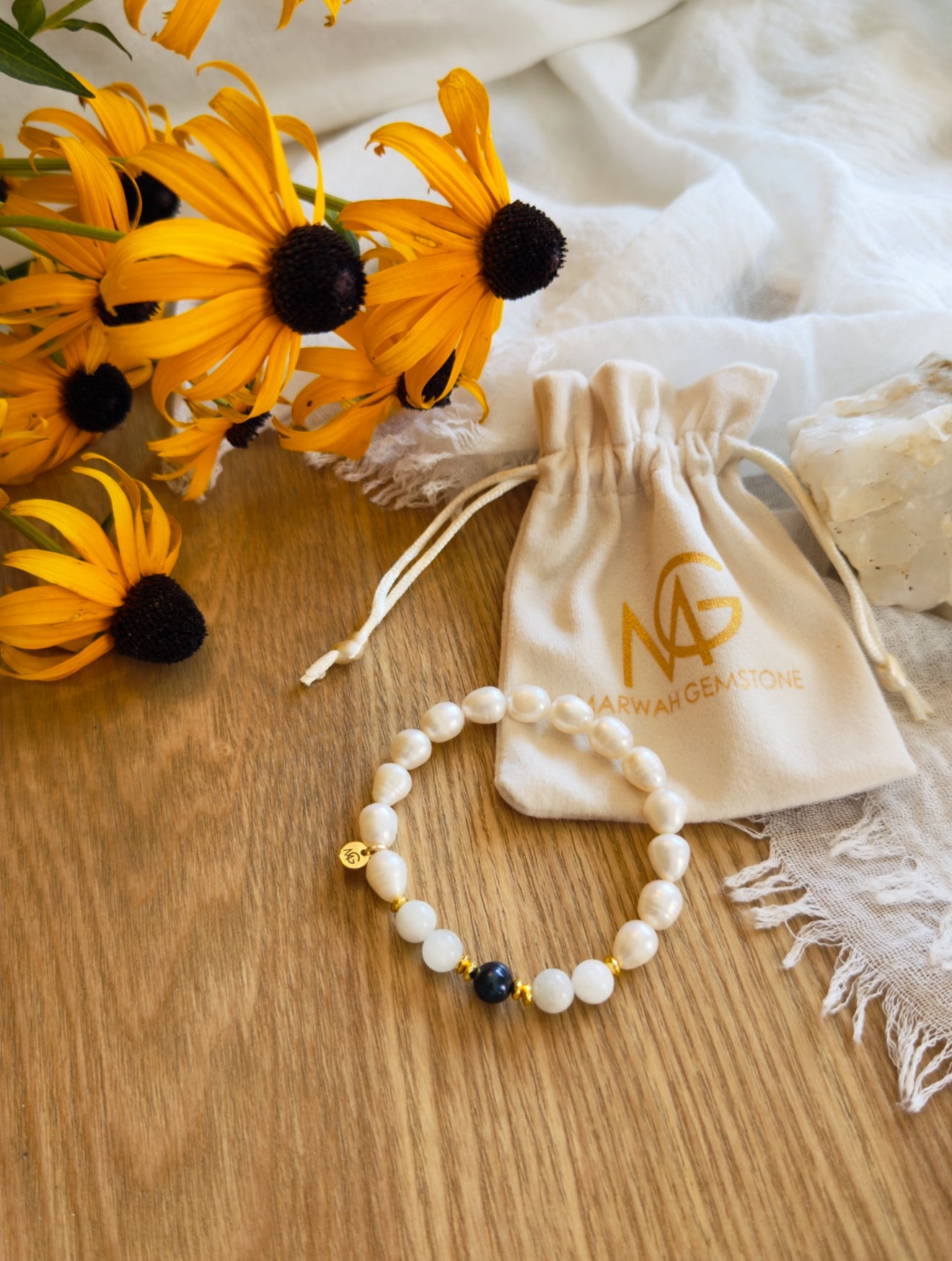 Natural Pearl - Moonstone - Natural Black Pearl Bracelet