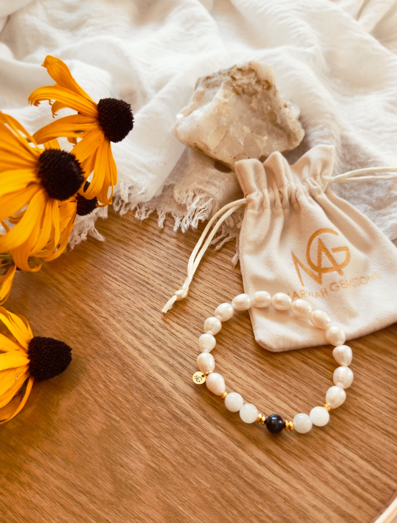 Natural Pearl - Moonstone - Natural Black Pearl Bracelet