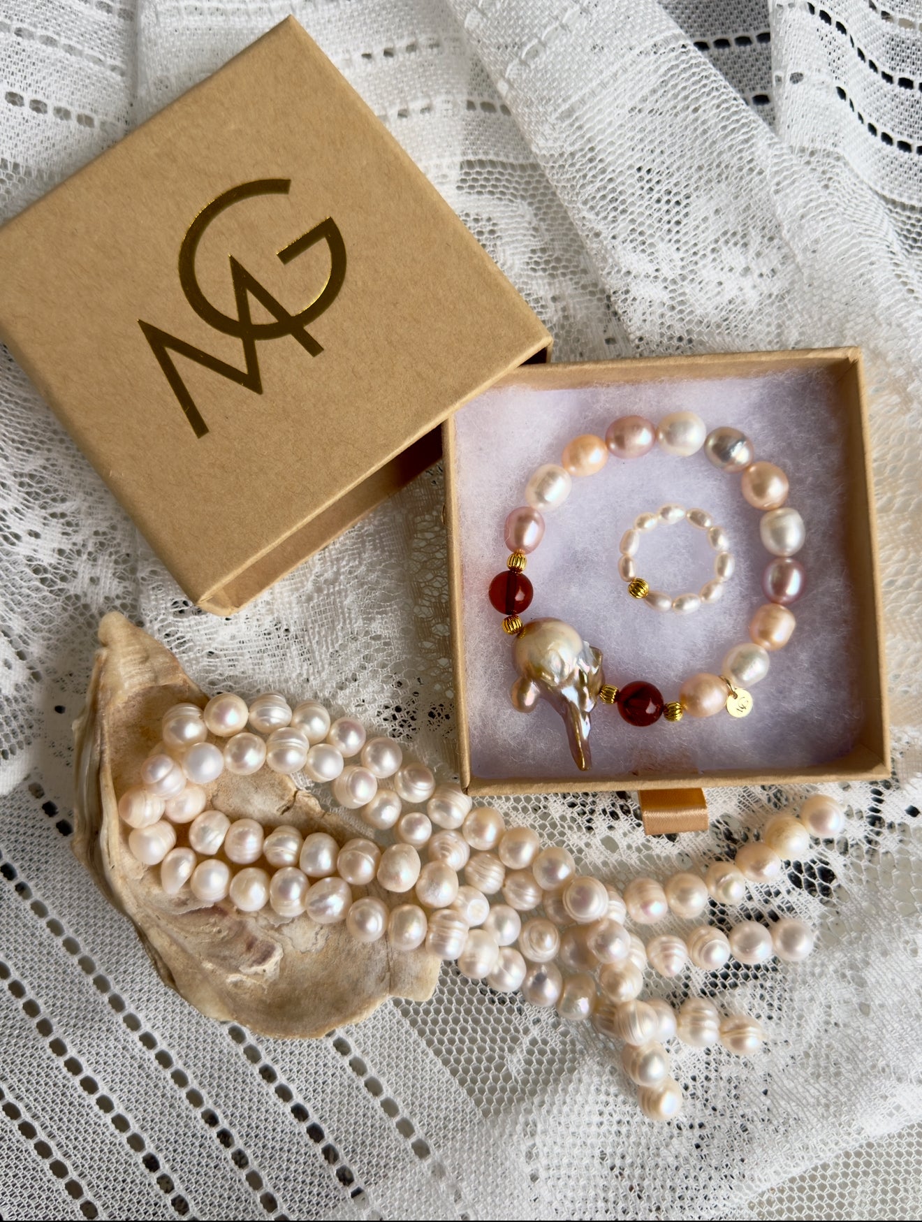 Natural Colored Pearls - Natural Amber Bracelet + Natural Pearl Ring Set