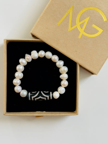 Natural Freshwater Pearl - Tibetan Agate Bracelet