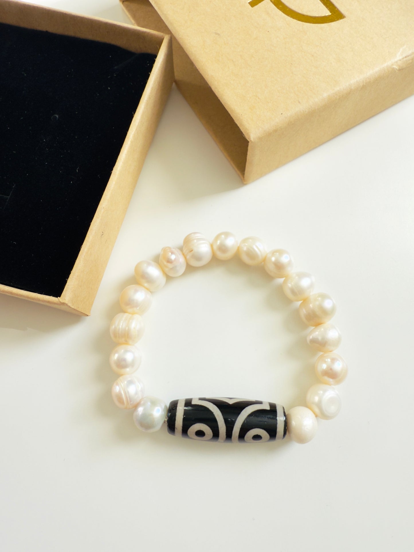 Natural Freshwater Pearl - Tibetan Agate Bracelet