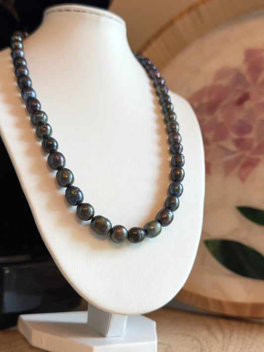 Freshwater Black Pearl Necklace 16"